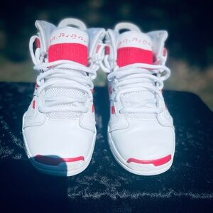 Jordan 6-17-23 GS red & white, sz 7Y